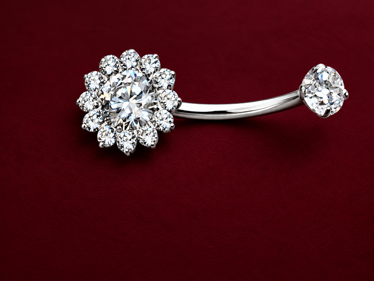 Piercingschmuck aus Weißgold mit Blüte aus Steinen
